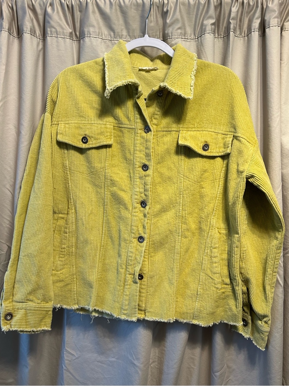 LA MIEL Chartreuse Corduroy Button-Front Jacket